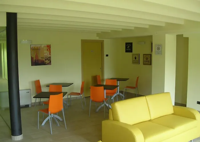 Happy Konukevi Ponte dellʼOlio